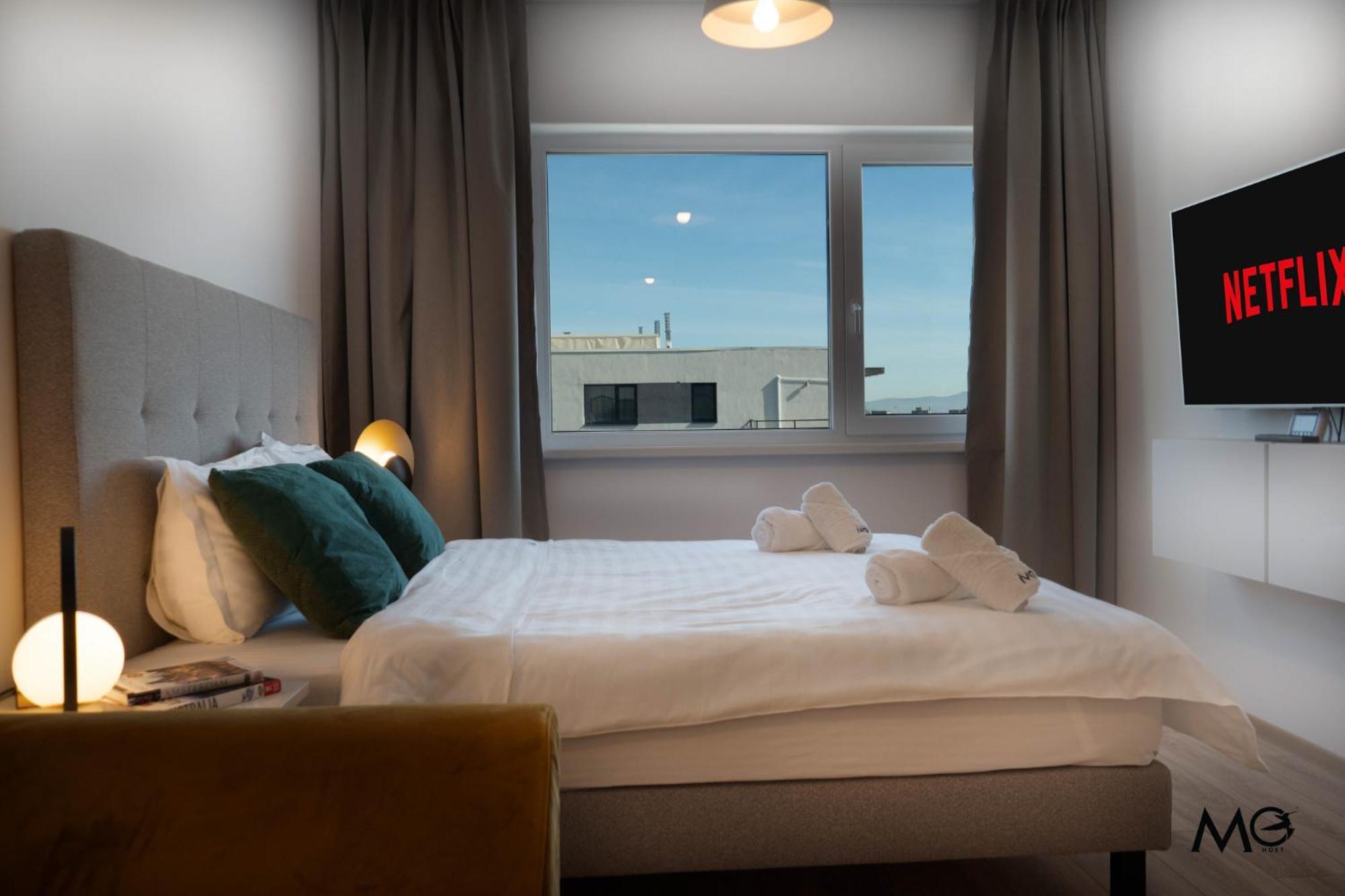 Mohost Accent - Luxury With Mountain View Apartament *